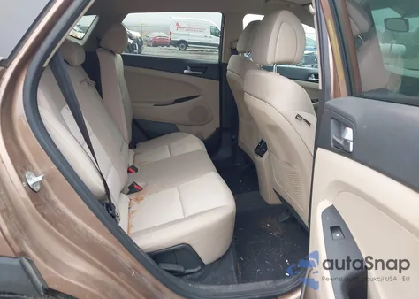 2017 Hyundai Tucson Sport z USA, uszkodzony, nr VIN KM8J3CA27HU393606